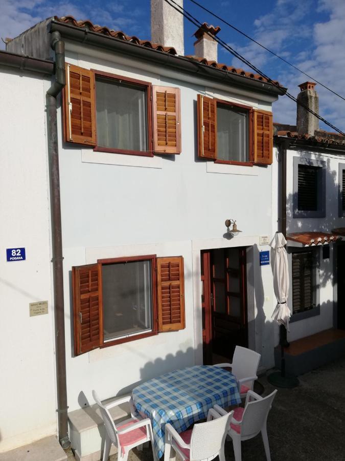 Apartments Ana Pogana Пунта-Крижа Экстерьер фото