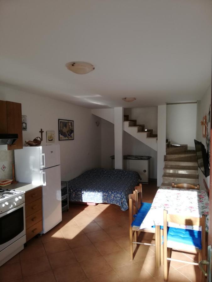 Apartments Ana Pogana Пунта-Крижа Экстерьер фото