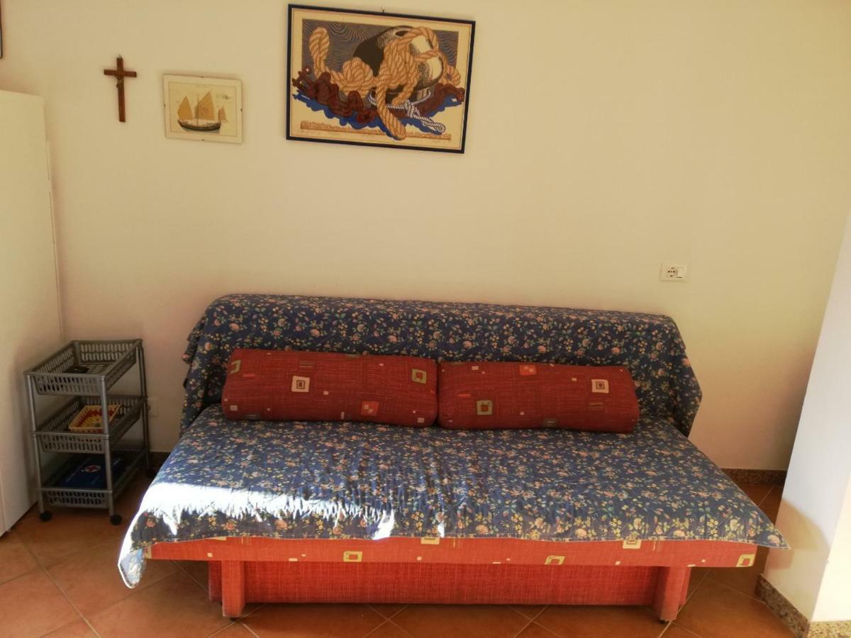 Apartments Ana Pogana Пунта-Крижа Экстерьер фото